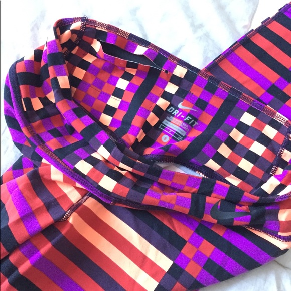 Nike Leggings - Picture 4 of 4